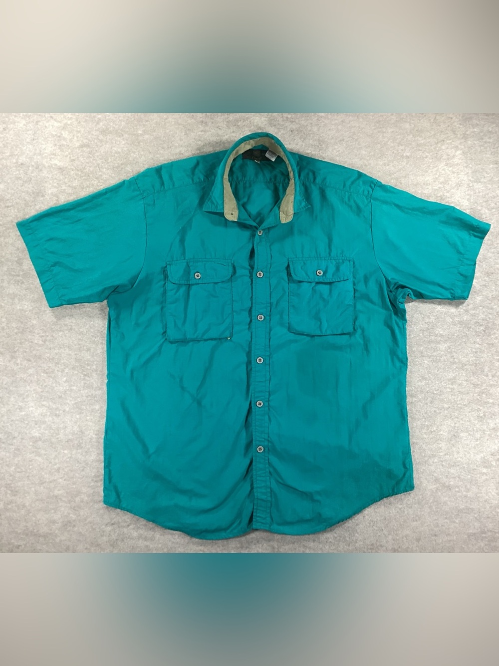 Vintage Orvis Bright Teal Shirt Collar Detail